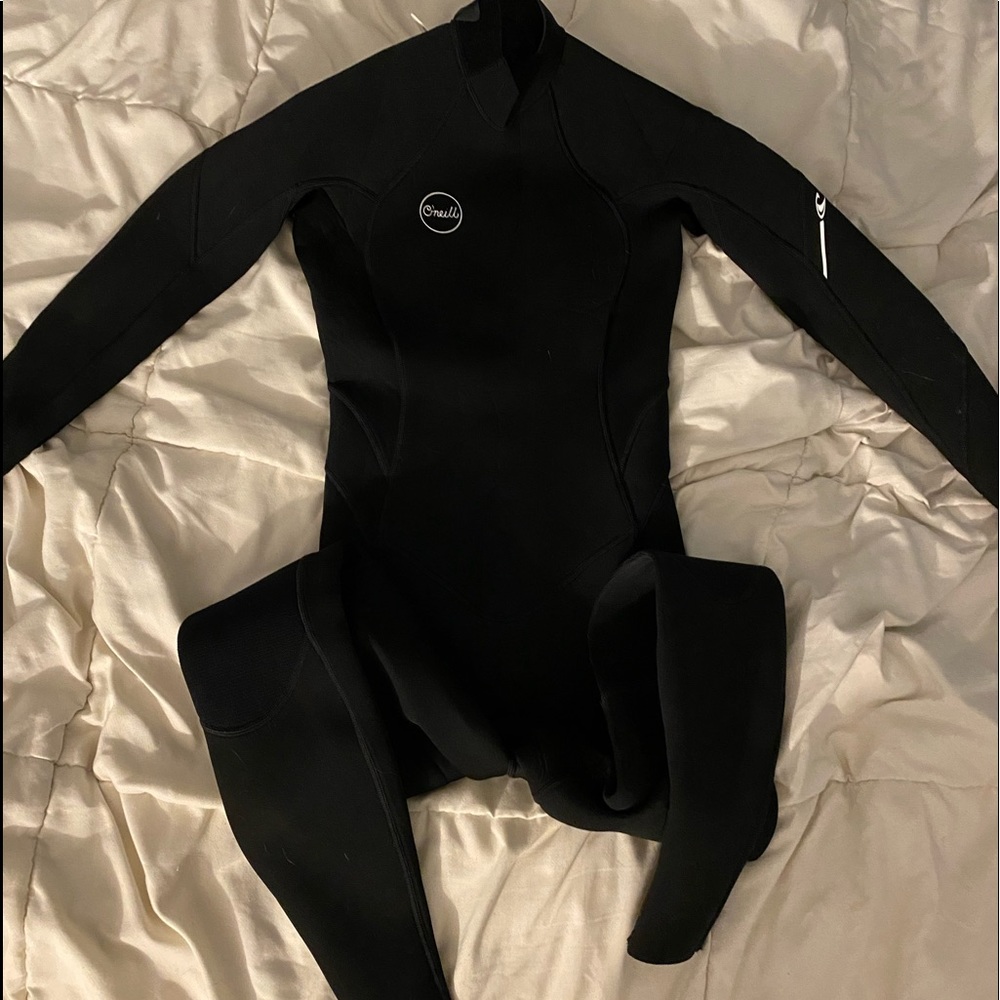 BNWT O’Neil Women’s Full Length Wet Suit